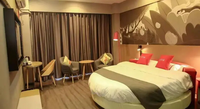 Thank Inn Hotel Shaanxi Baoji Long Xiguan Primary School, Prenota Hotel Long Shaanxi