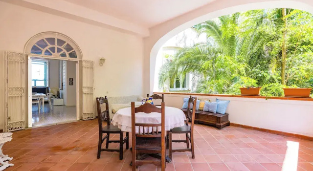 Villa Villari Terrace and Patio by Napoliapartments