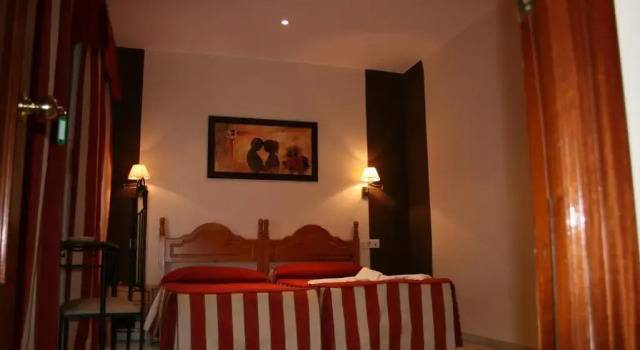 Двухместный номер Standard Hostal la Fuente