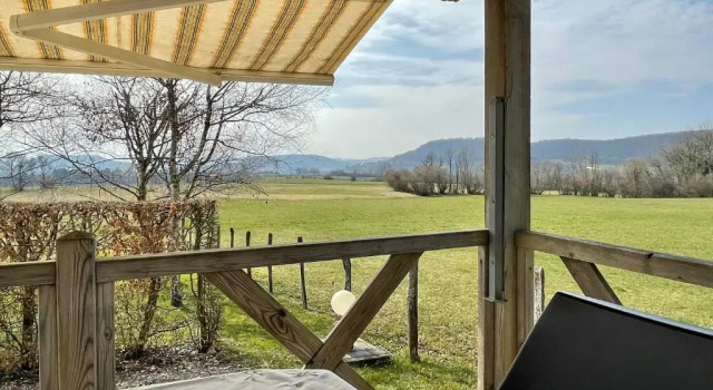 Jura mobile home, Забронировать Апартаменты/квартира Отели Горного массива Юры с парковкой, Парковка