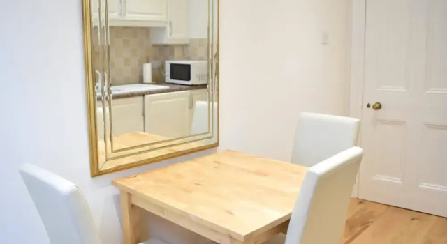 Spacious 1 Bedroom Flat In Piccadilly Circus, Забронировать Отель Отели Лондона 3 звезды, рядом с Улица Мэлл, Лондон, 3*