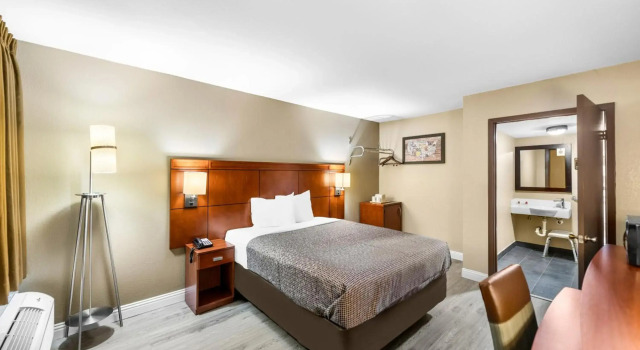 Econo Lodge Texarkana I-30, Забронировать Отель Тексаркана Арканзас