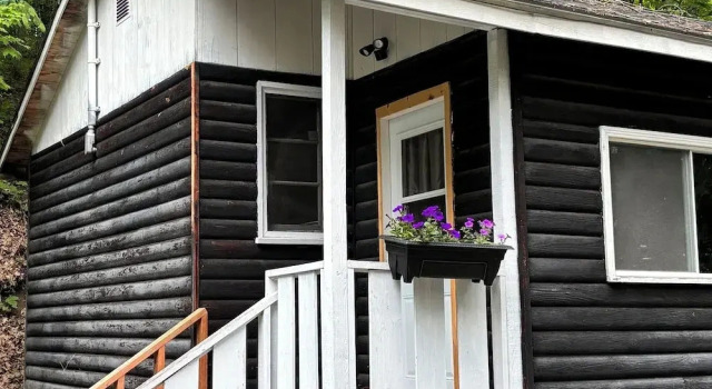 Коттедж Classic с 2 комнатами с видом на озеро Lakefront Hideaway Resort