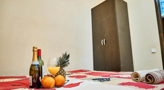 Троицкая люккс апартамены посуточно почасово, Varaa Hotelli Hotellit keskustassa Sumy, hotellit keskustassa Sumy