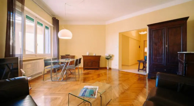 Апартаменты с 2 комнатами Elegant Apartment in the Center by Wonderful Italy