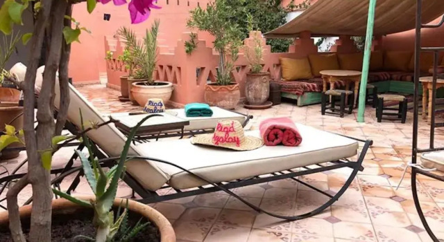 Коттедж A Homey and Cozy Riad in the Heart of the Medina, 10 min Walk to Jemaa El Fna