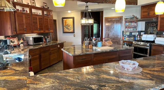 Luxe Vierpersoonskamer uitzicht op de oceaan Hawaii Magic Skies B&B Farmstay