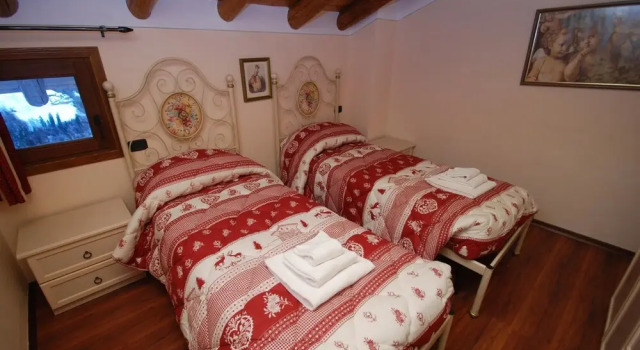Residenza Borgo Antico, Prenota Hotel Sant'Omobono Terme 