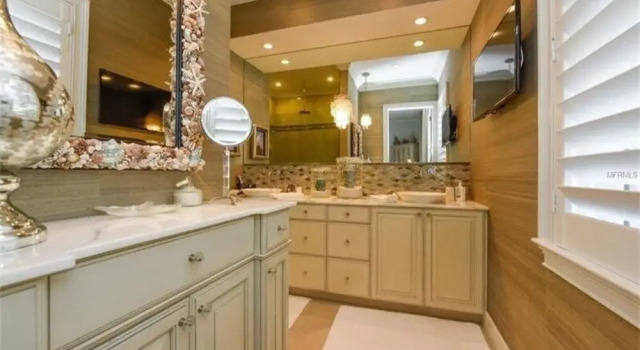 Dockside Darling 3 Bedroom Home