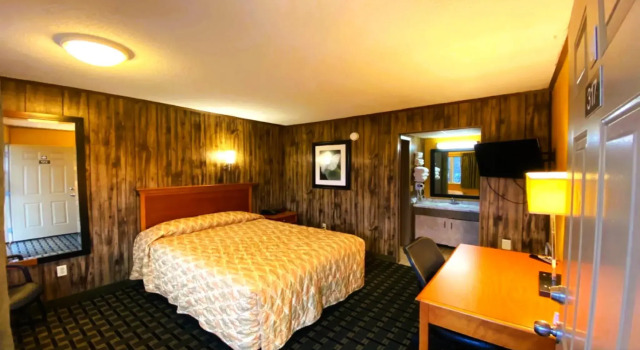Двухместный номер Tennessee Mountain Lodge Riverside by OYO