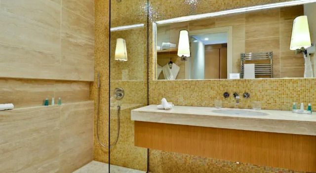 Двухместный номер Superior с видом на бассейн Hostellerie La Farandole