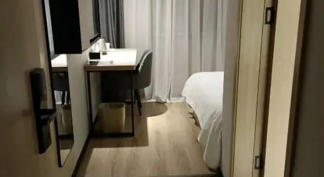 Номер Standard GreenTree Inn Nanjing Gaochun District Old Street Scenic Spot Express Hotel