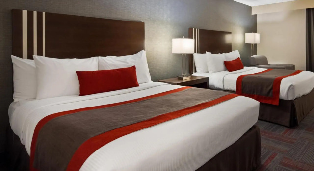 Номер Best Western Plus Toronto Airport Hotel