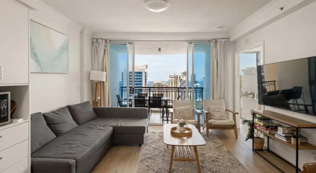 Апартаменты с 2 комнатами с видом на город Towers of Chevron - Private Apartments - Hosted by Coastal Letting Co