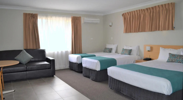 Семейный номер Deluxe Bathurst Motor Inn