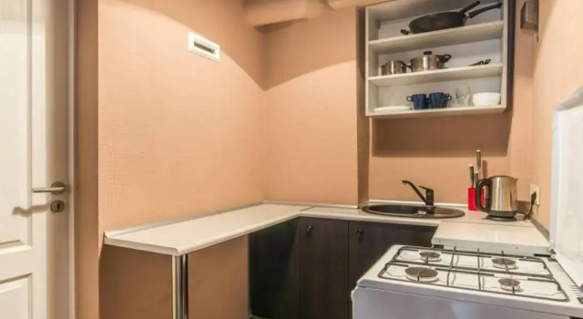 Self check in/out. 5 can stay. Free parking. Close to the city center., จอง โรงแรม ริกา Riga