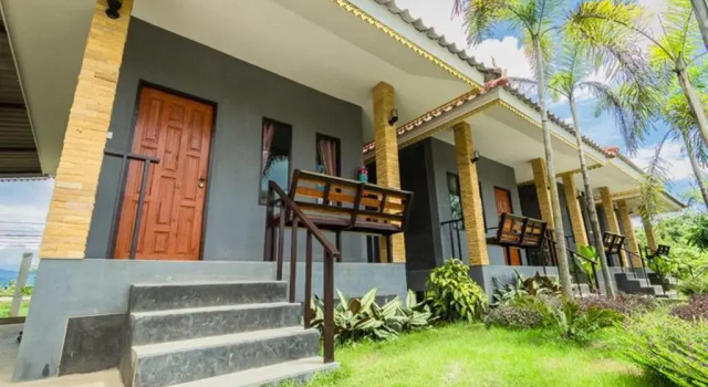 Бунгало c 1 комнатой с балконом и с красивым видом из окна Chiang Rai Khuakrae Resort