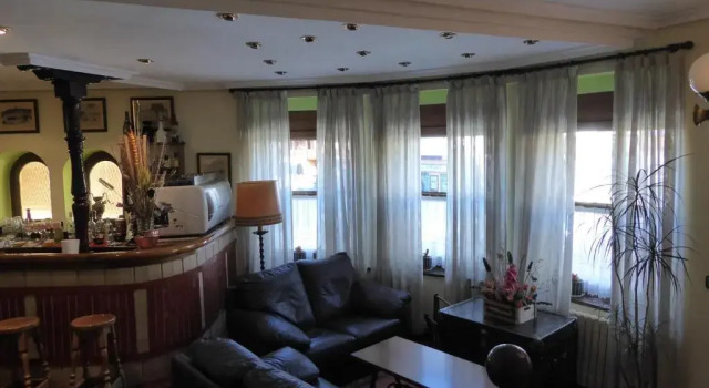 Hosteria Picos De Europa, Забронировать Отель Отели в центре Потес, в центре