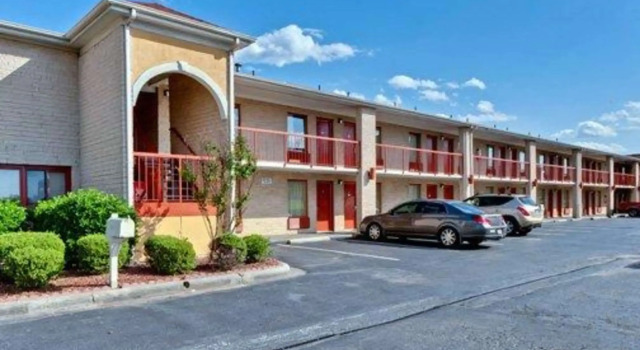Quality Inn & Suites Monroe, จอง โรงแรม มอนโร นอร์ทแคโรไลนา