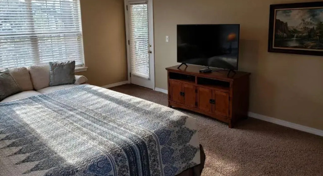 Indian Point 3 King Bedrooms Condo