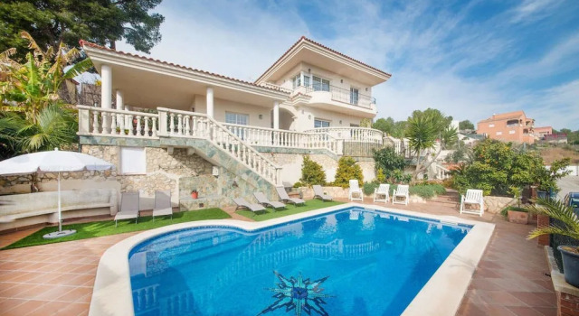 Апартаменты Rubi House