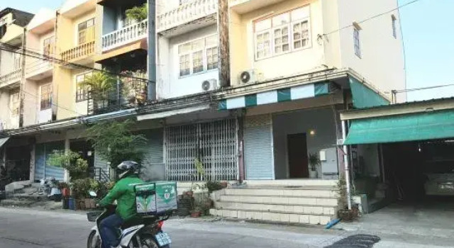 W. House for group, Cozy Loft near Suvarnabhumi  Airport
