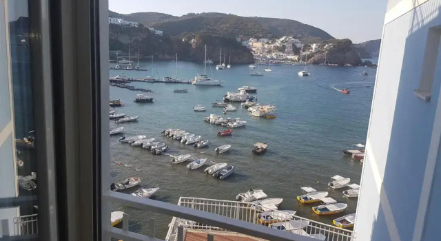 Трёхместный номер Standard с видом на море Hotel La Baia