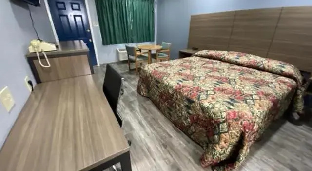 Valley View Inn, Забронировать Отель Раймондвилль Rio Grande Valley, рядом с Сельскохозяйственный технологический учебный центр в Реймондвилле