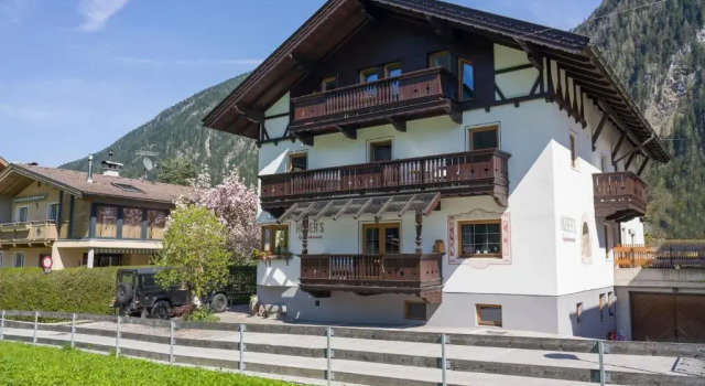 Апартаменты Gästehaus Huber