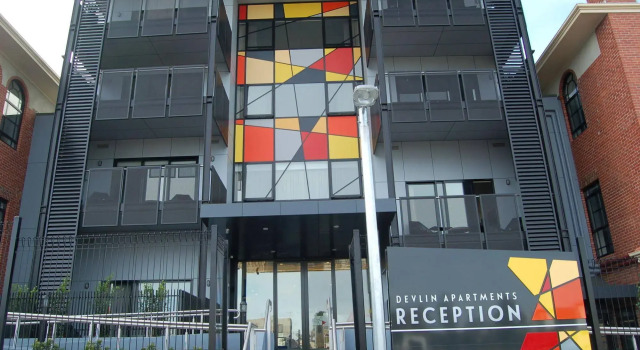 THE DEVLIN APARTMENTS 1 Bedroom Apartment near GMHBA stadium in Geelong - LG03, Забронировать Апартаменты/квартира Отели Джелонг с парковкой, Парковка