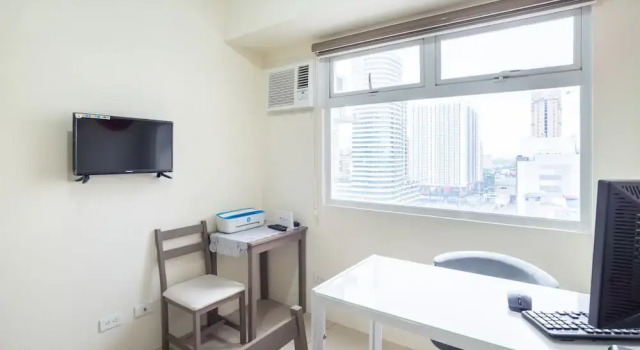 Oyo 216 Urban Deca Tower Mandaluyong