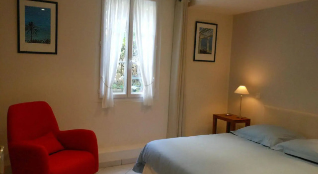 Hotel Villa Les Cygnes, Забронировать Вилла Ницца Приморские Альпы, рядом с Пляж Фаброн