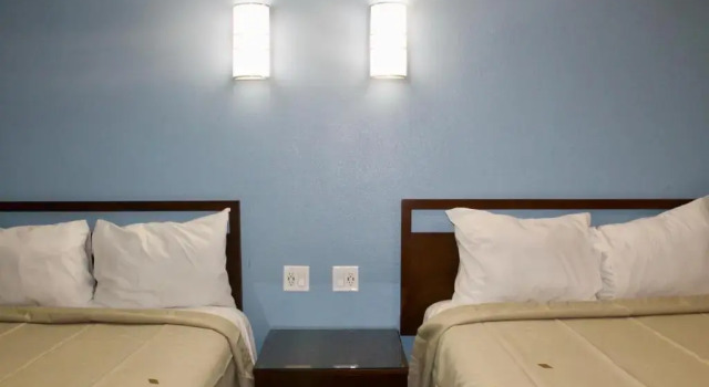 Четырёхместный номер Standard Crescent Inn