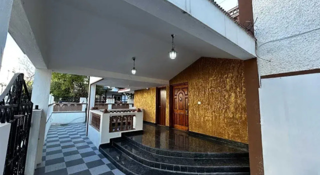 Hotel Royal Inn