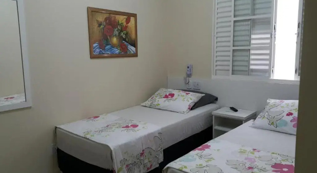 La Madre Hotel, Забронировать Отель Отели Апаресида с парковкой, рядом с Aparecida Bus Station, Парковка