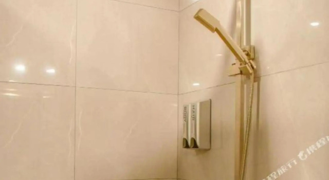 Wenxu Hotel, Rezerwuj Hotel Hotele w Jiangmen z parkingiem, Parking