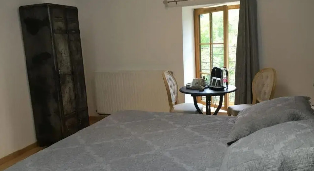 Les chambres d'hotes Les Délices de Lavoûte, Prenota Hotel Hotel a Alvernia con parcheggio, Parcheggio
