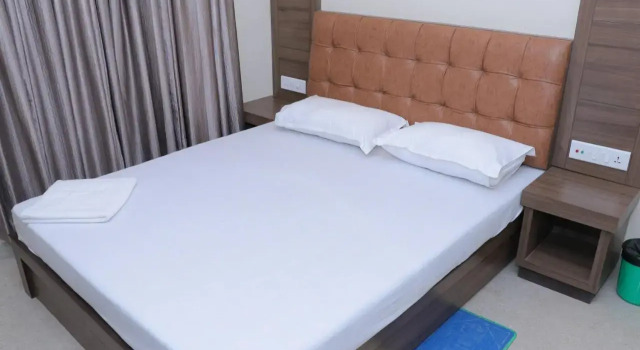 Golden Plaza, Prenota Hotel Calcutta 