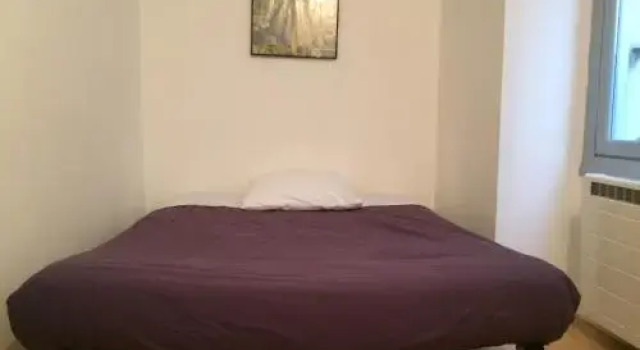 Appartement Loft Grenouillit Le Puy en Velay, Забронировать Отель Ле-Пюи-ан-Веле Haute Loire, рядом с Le Puy Cathedral
