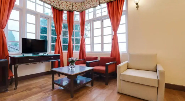 Люкс Summit Swiss Heritage Resort & Spa