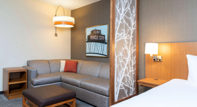 Hyatt Place Flint / Grand Blanc, Buchen Sie Hotel Grand Blanc Michigan