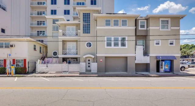Clearwater Beach Hideaway: Walkable Location!