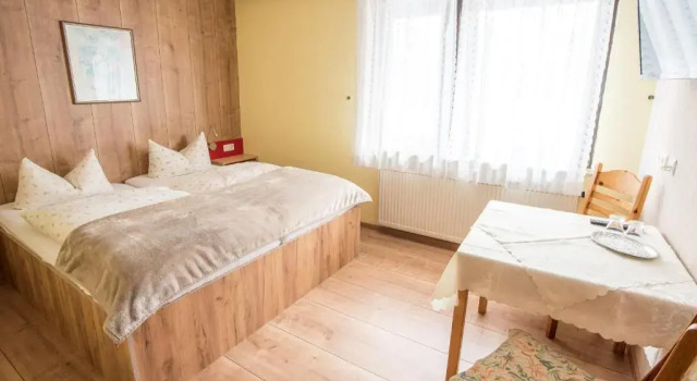 Двухместный номер Standard Hotel Schweizerhof