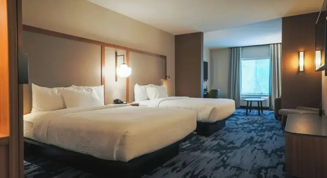 Люкс Fairfield Inn & Suites Marquette
