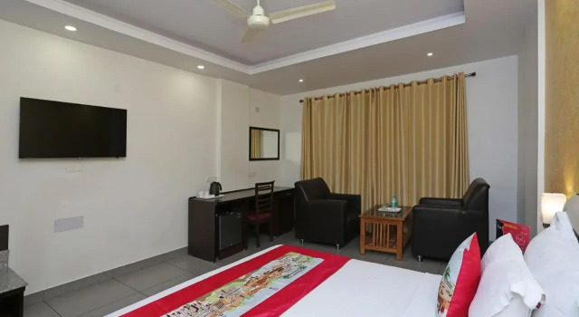 OYO 6090 Hotel Park View Premium, Rezervovat Hotel Déhrádún Uttarakhand