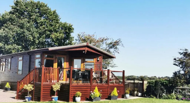 Bend in the River Lodge, Забронировать Отель Отели Уорикшир 5 звезд, 5*