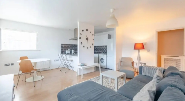 Radiant 2 Bedroom Apartment in East London