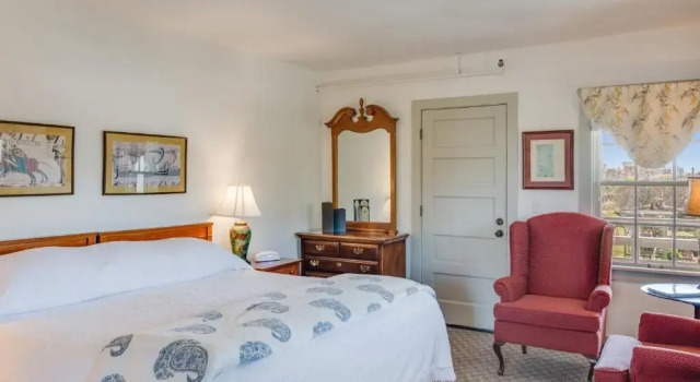 Двухместный номер Standard First Colony Inn