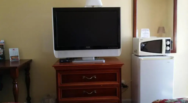 Четырёхместный номер Standard Red Carpet Inn Oxford