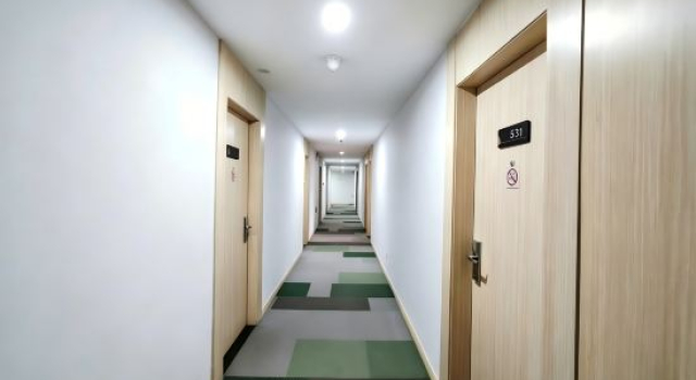 Homeinn Pebble Hotel (Wanxi University Hongjie Pedestrian Street), Varaa Hotelli Hotellit Luan pysäköinnillä, Pysäköinti